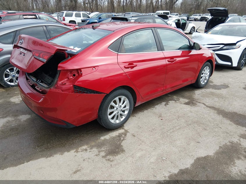 2022 Hyundai Accent Sel