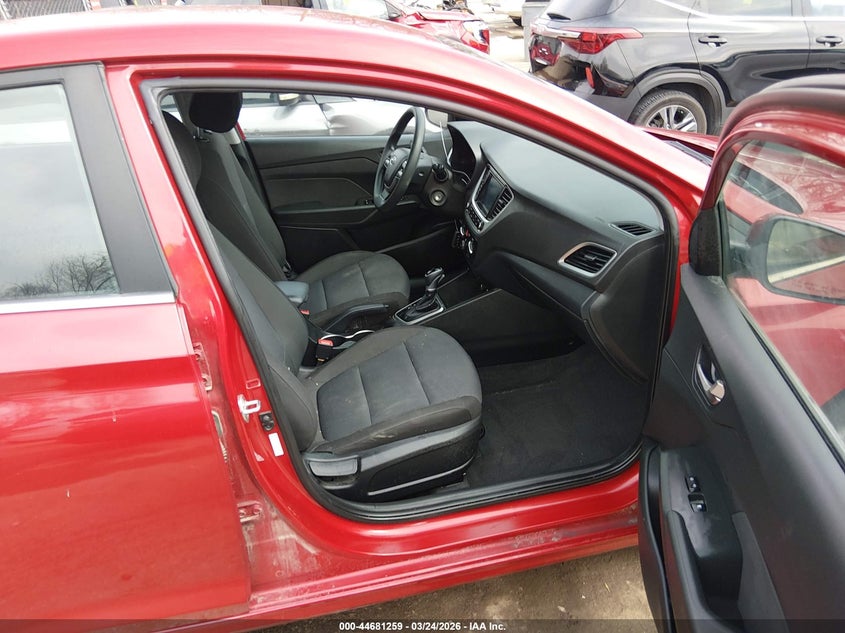 2022 Hyundai Accent Sel