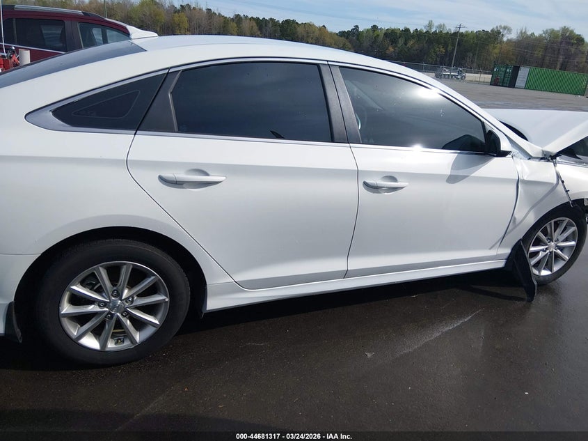 VIN 5NPE24AF8KH734370 2019 HYUNDAI SONATA SE