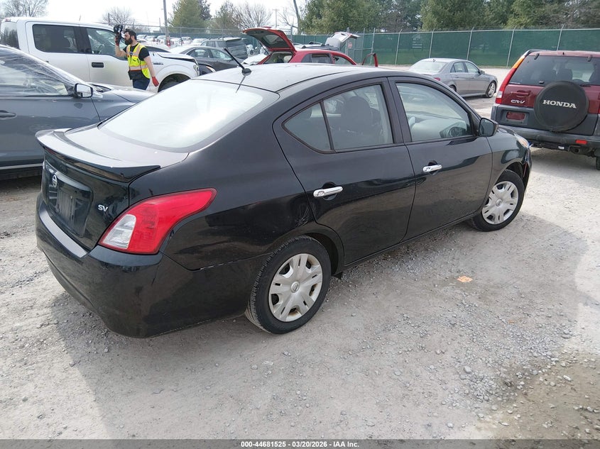 2017 Nissan Versa 1.6 Sv