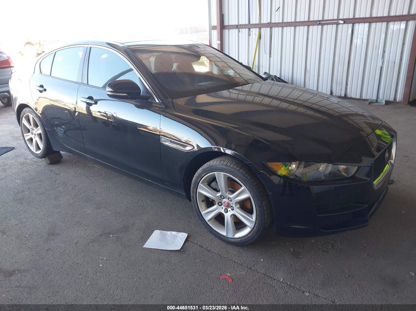 2017 Jaguar Xe 25T Premium