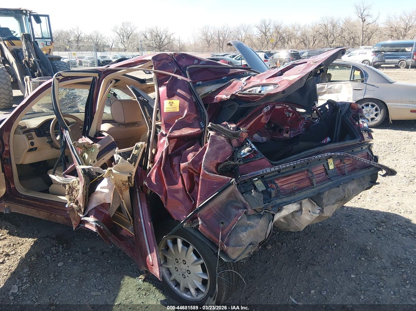 2000 Mercedes-Benz E 320 4M VIN: WDBJF82J1YX042198 Lot: 44681589