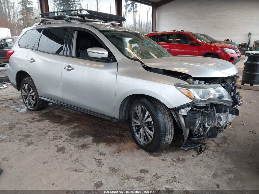 2018 Nissan Pathfinder Sv