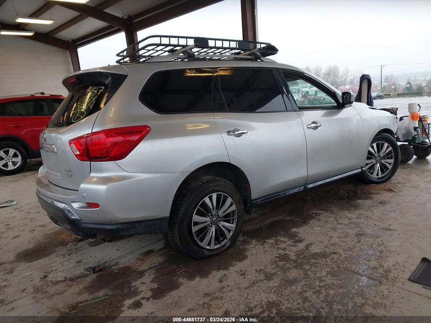 2018 Nissan Pathfinder Sv