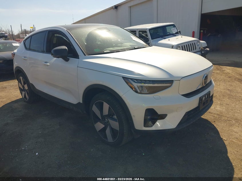 2023 Volvo C40 Recharge Pure Electric Twin Plus