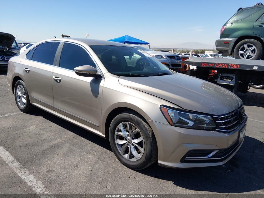 2016 Volkswagen Passat 1.8T S