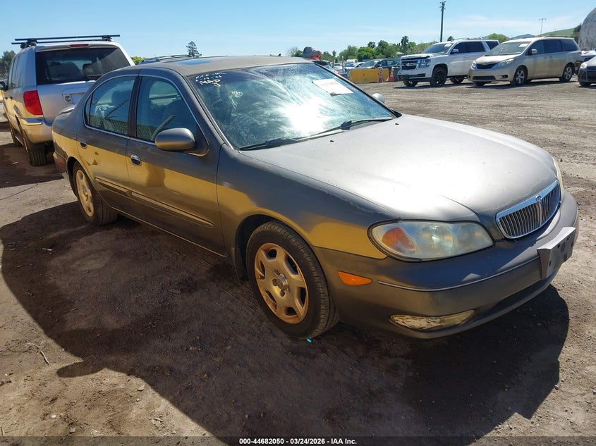 2000 Infiniti I30 Luxury/Touring