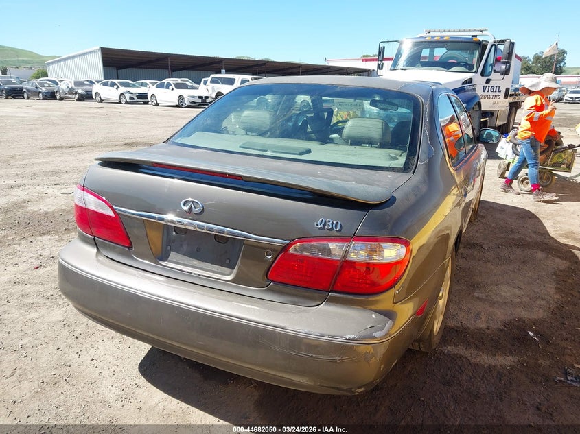 2000 Infiniti I30 Luxury/Touring