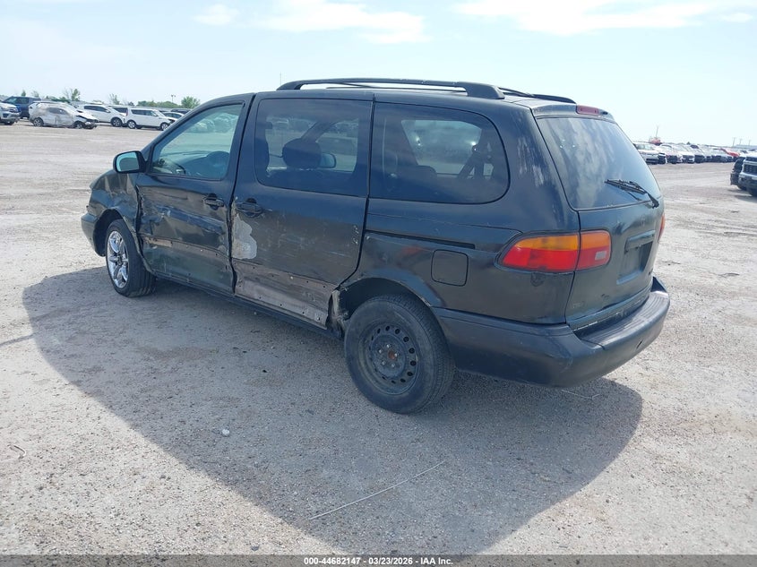 1998 Toyota Sienna Xle
