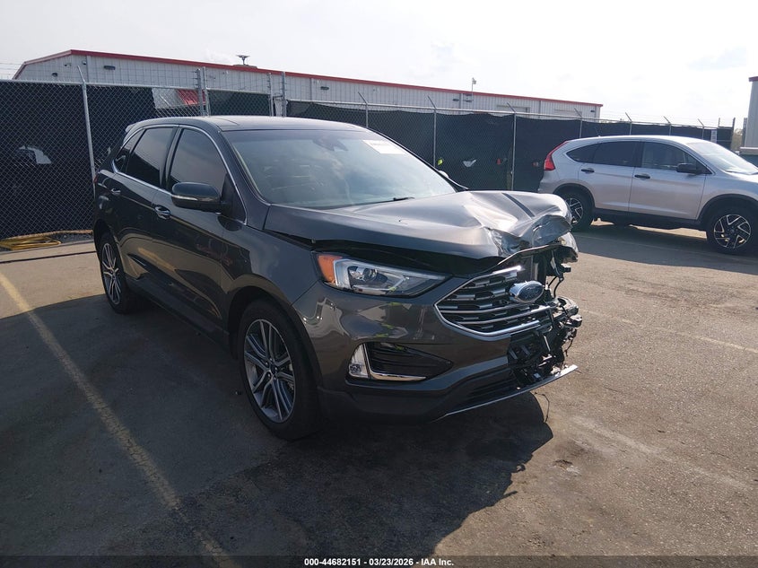 2019 Ford Edge Titanium