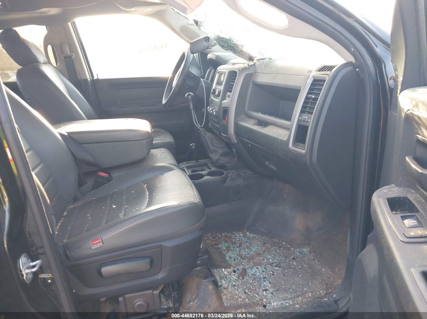 2017 Ram 2500 Tradesman 4X4 6'4 Box