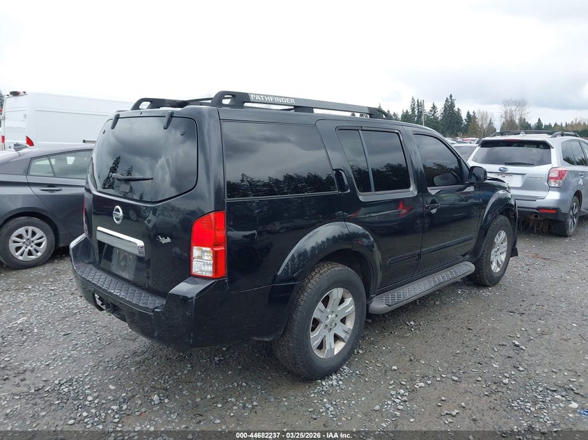 2006 Nissan Pathfinder Le