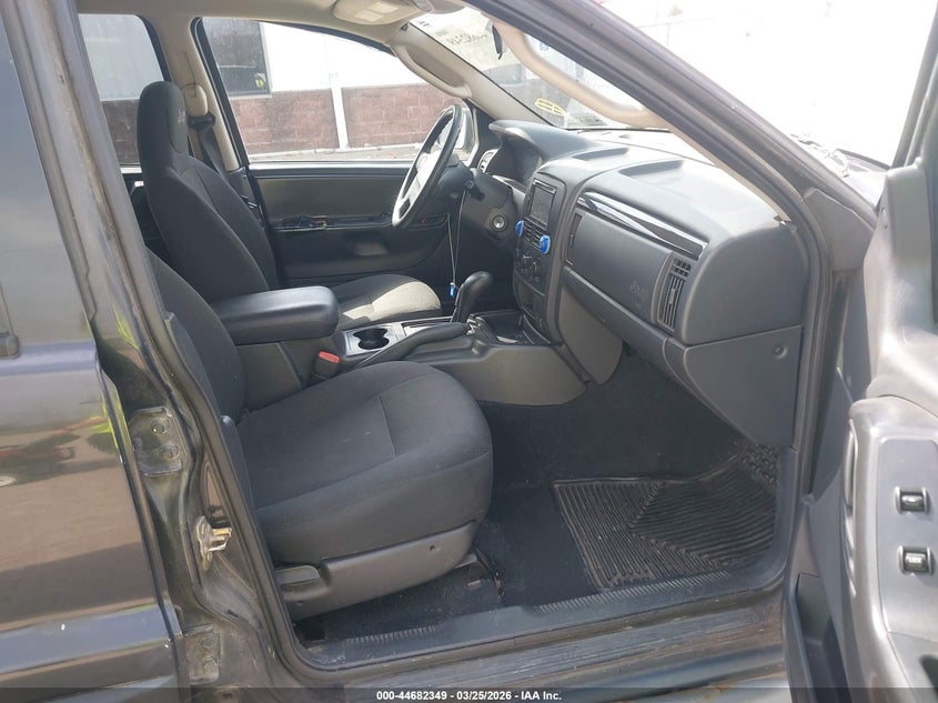 2004 Jeep Grand Cherokee Laredo