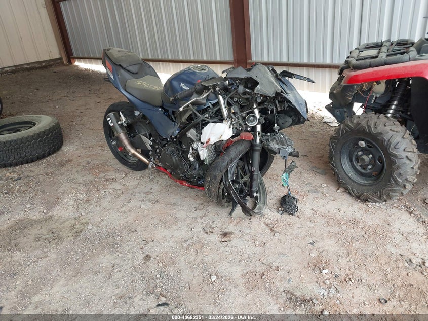 2026 KAWASAKI NINJA SPORT_BIKE 2