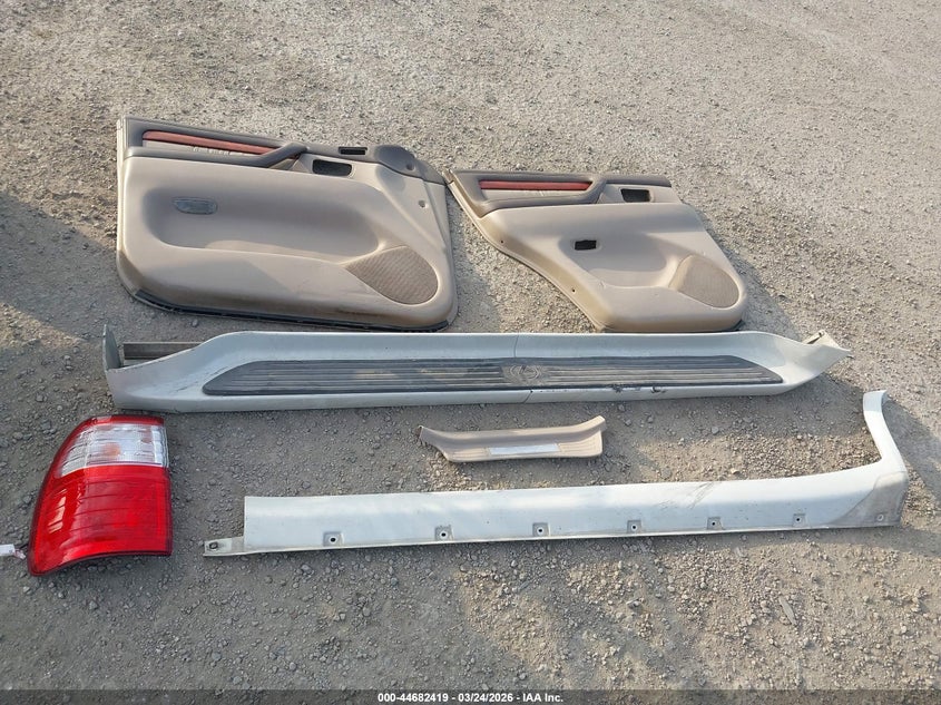 2000 Lexus Lx 470 VIN: JT6HT00W1Y0094990 Lot: 44682419