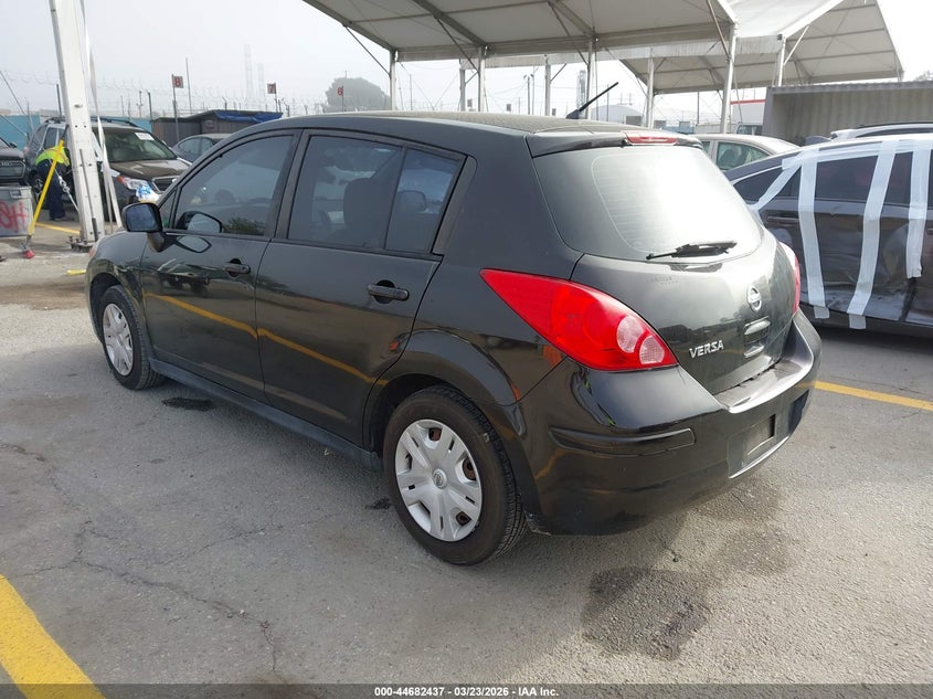 2011 Nissan Versa 1.8S