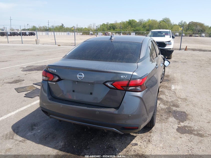 2021 Nissan Versa Sv Xtronic Cvt