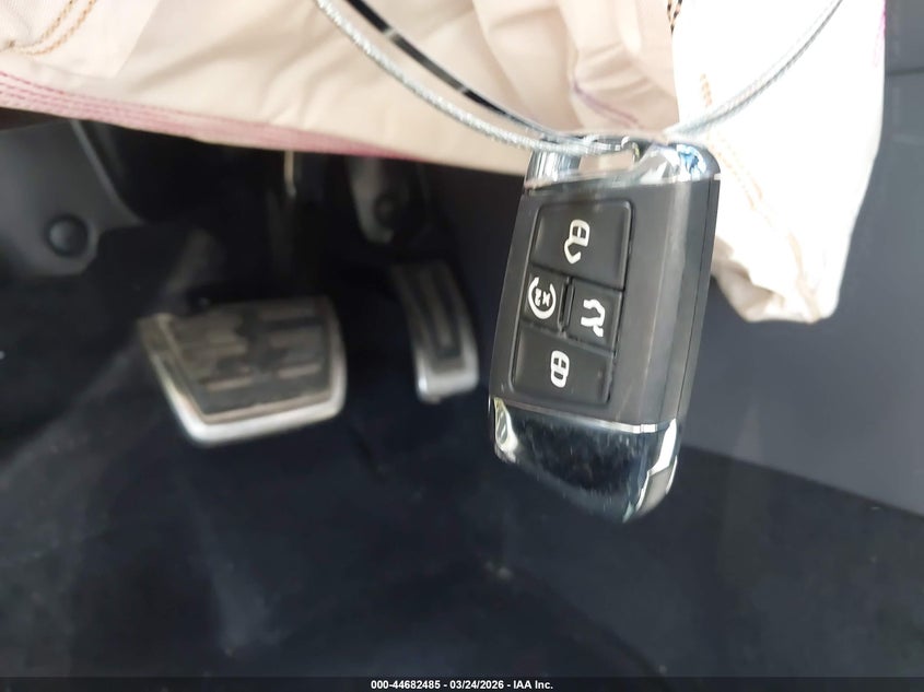 2023 Volkswagen Arteon 2.0T Sel Premium R-Line VIN: WVWTR7ANXPE004012 Lot: 44682485