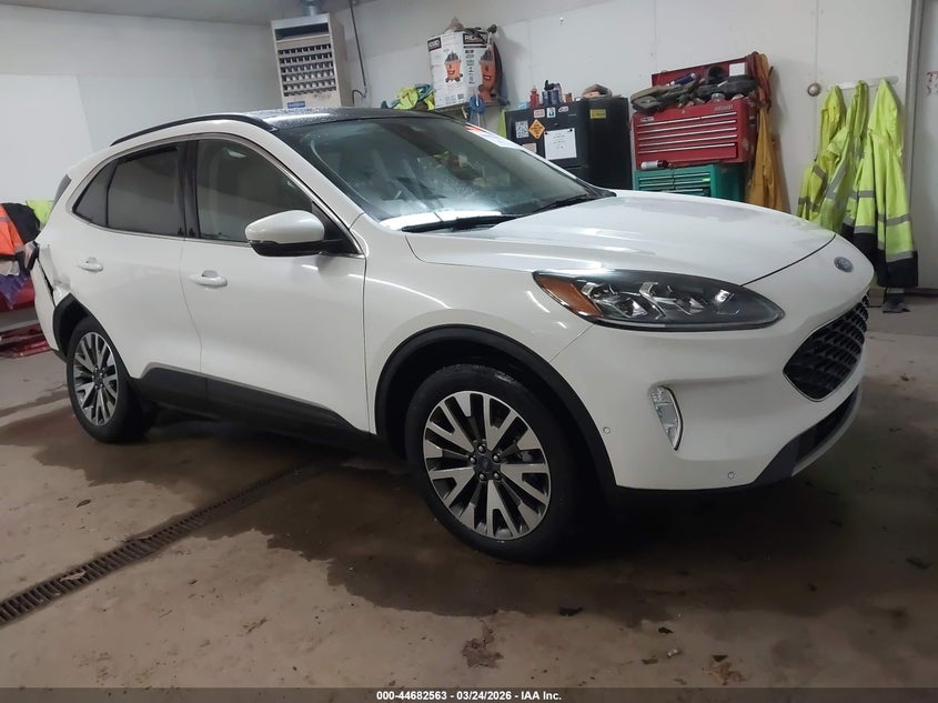 2020 Ford Escape Titanium