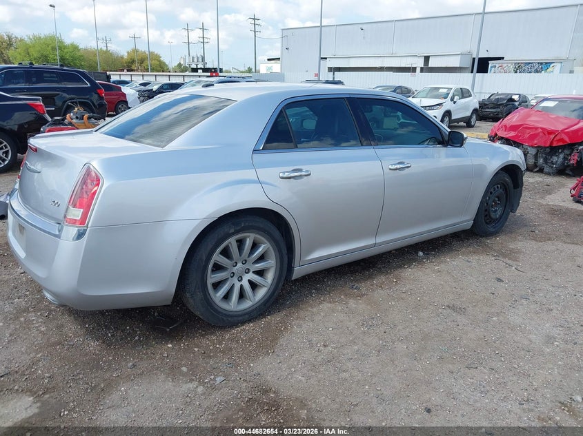 2012 Chrysler 300 Limited