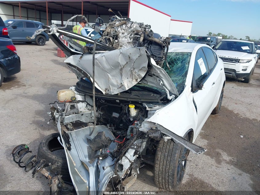 Vin: 1c3cdffa3gd819922, lot: 45179824, dodge dart sxt sport blacktop 20162