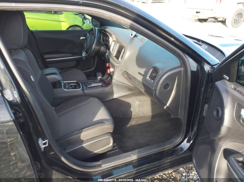 2015 Dodge Charger Sxt