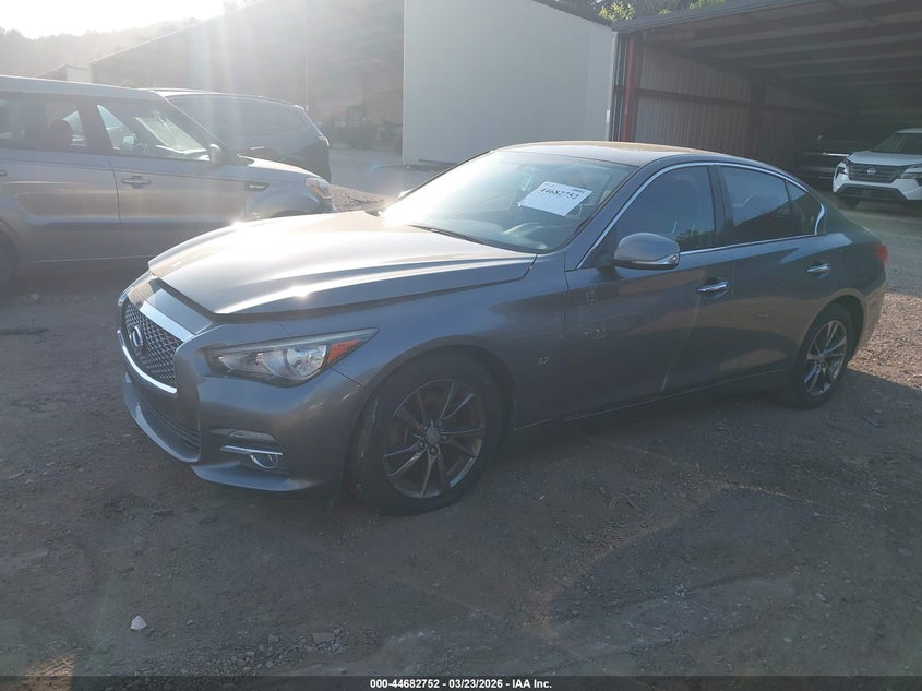 2015 Infiniti Q50