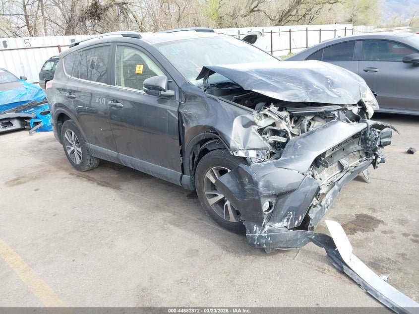 2018 TOYOTA RAV4 auction photo 1