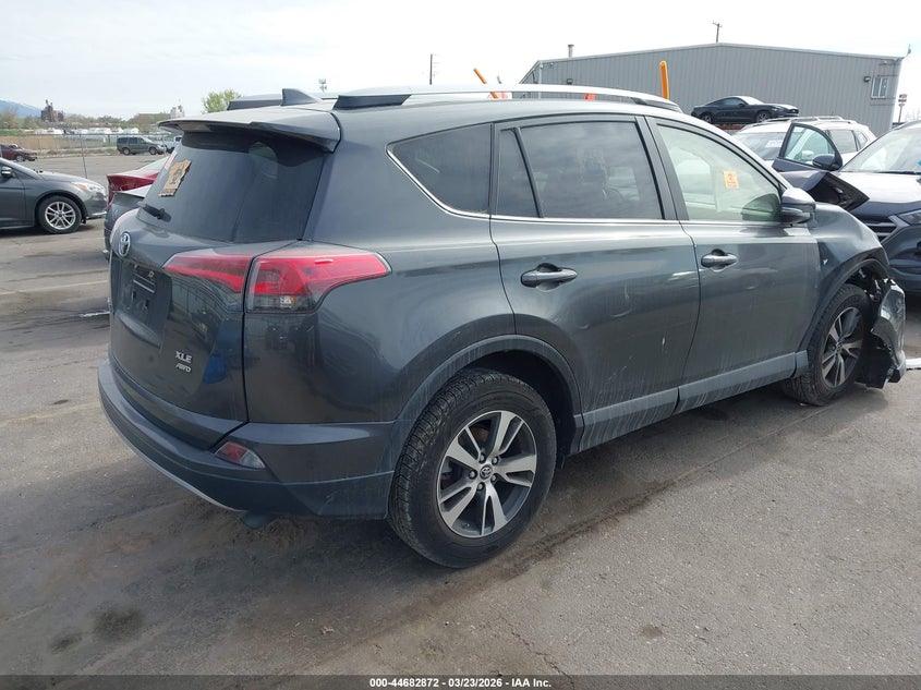 2018 TOYOTA RAV4 auction photo 4