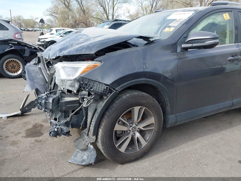 2018 TOYOTA RAV4 auction photo 6