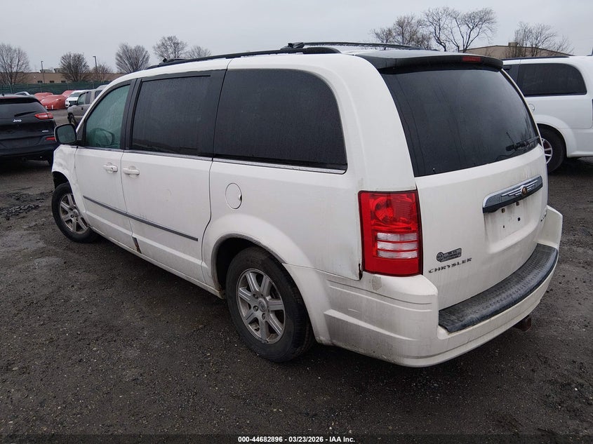 2010 Chrysler Town & Country Touring Plus