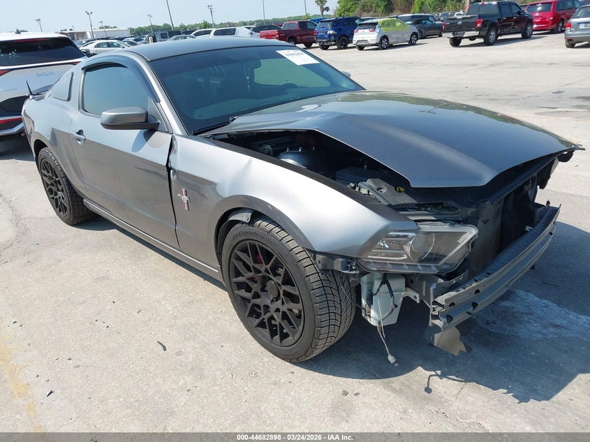 2013 Ford Mustang V6 Premium