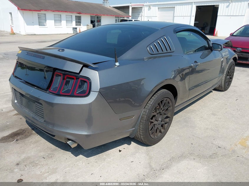 2013 Ford Mustang V6 Premium