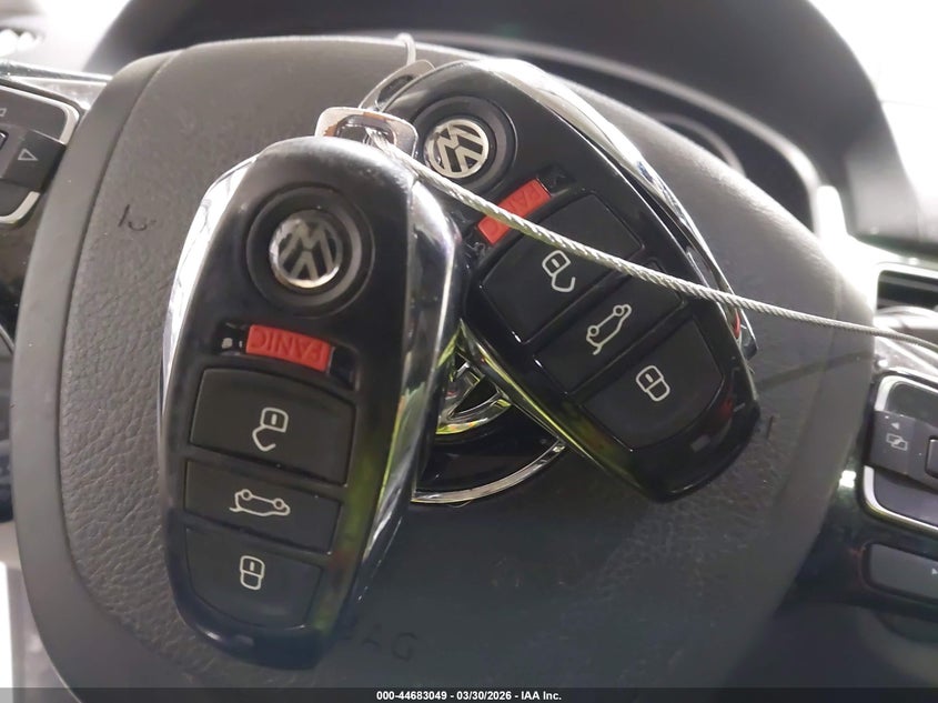 2016 Volkswagen Touareg Vr6 Executive VIN: WVGEF9BPXGD011685 Lot: 44683049