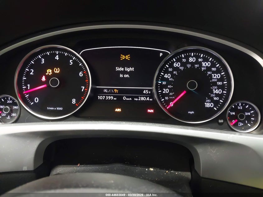 2016 Volkswagen Touareg Vr6 Executive VIN: WVGEF9BPXGD011685 Lot: 44683049