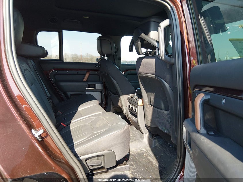 2023 Land Rover Defender 130 X VIN: SALEXFEU6P2152663 Lot: 44683212