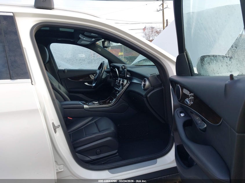 2017 Mercedes-Benz Glc 300 4Matic