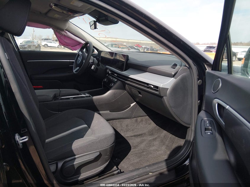 2025 Hyundai Sonata Sel