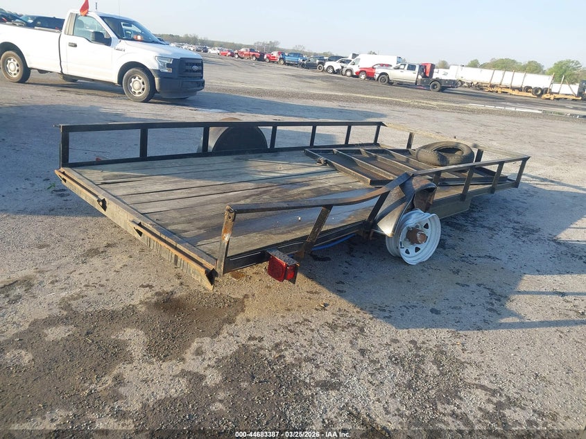 2016 UTILITY TRAILER auction photo 4