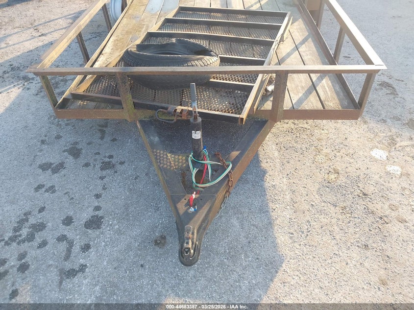 2016 UTILITY TRAILER auction photo 7