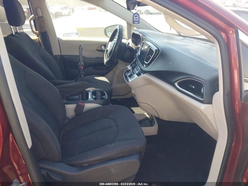 2017 Chrysler Pacifica Touring Plus