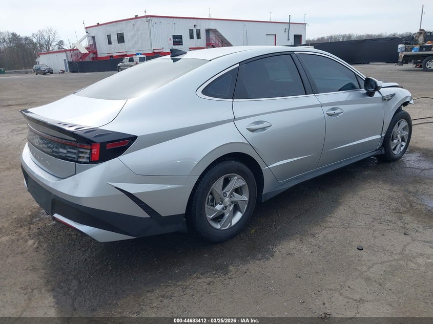 VIN KMHL24JAXSA438670 2025 HYUNDAI SONATA SE