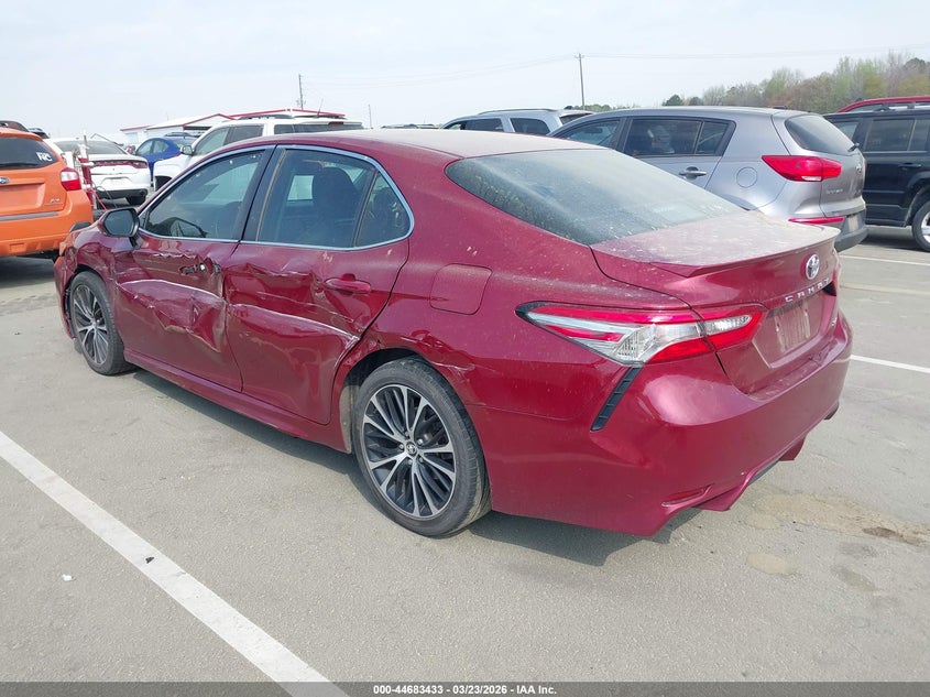2018 TOYOTA CAMRY auction photo 3