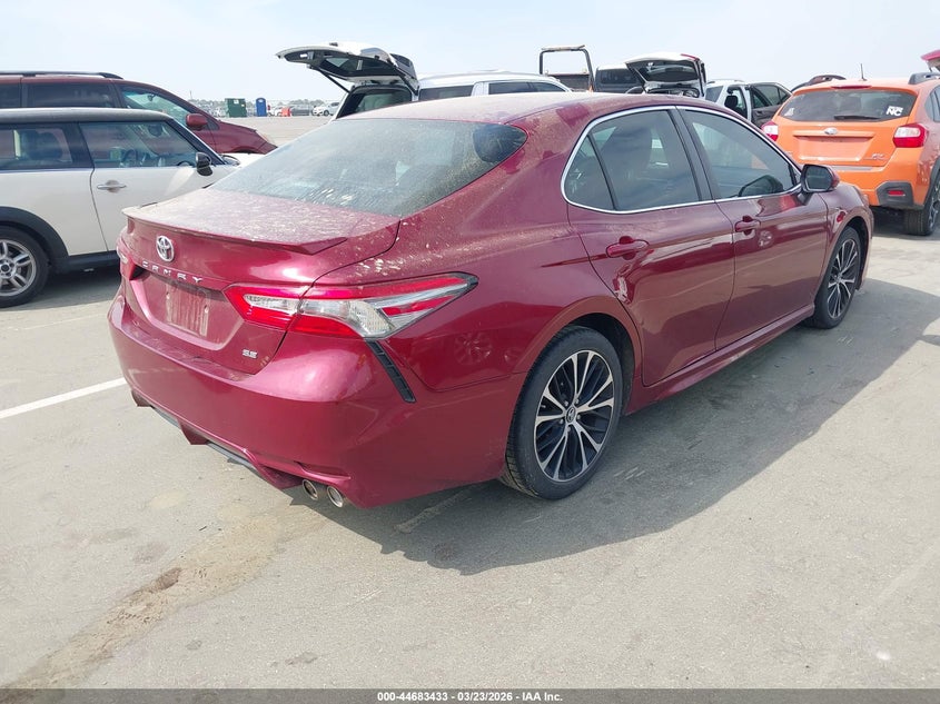 2018 TOYOTA CAMRY auction photo 4