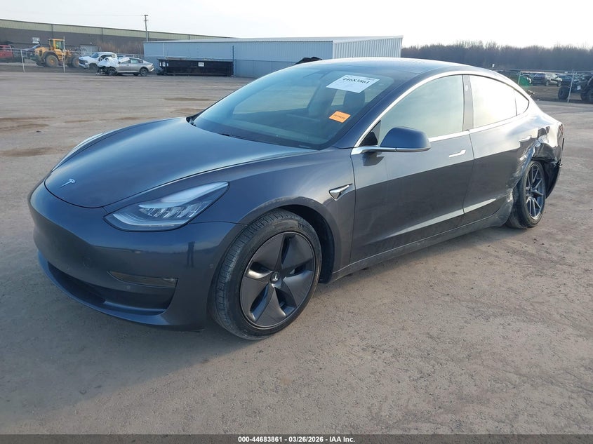 2018 Tesla Model 3 Long Range/Performance 5YJ3E1EB7JF090636 photo 1