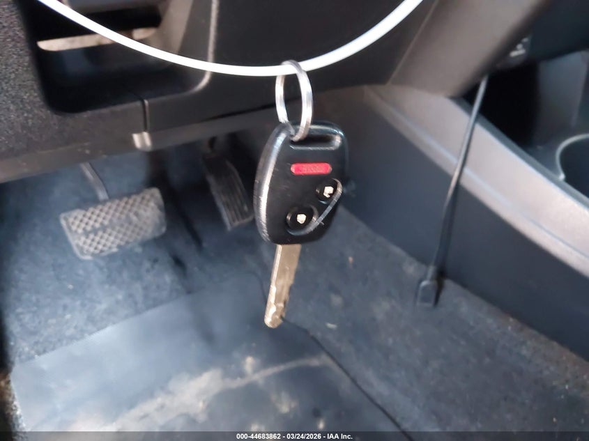 2013 Honda Fit VIN: JHMGE8H32DC080532 Lot: 44683862