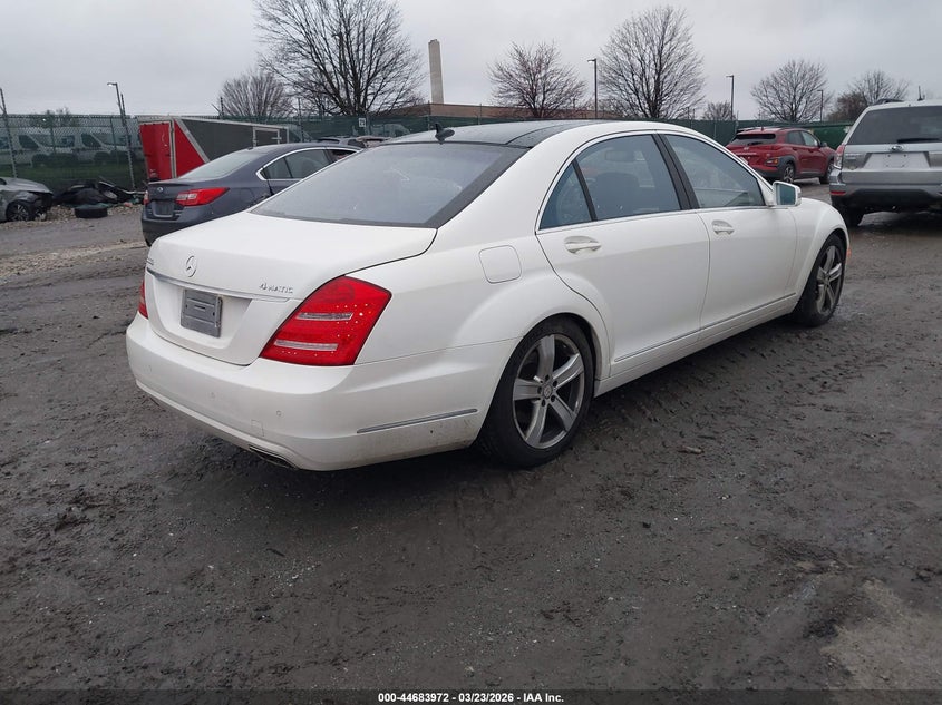 2013 Mercedes-Benz S 550 4Matic
