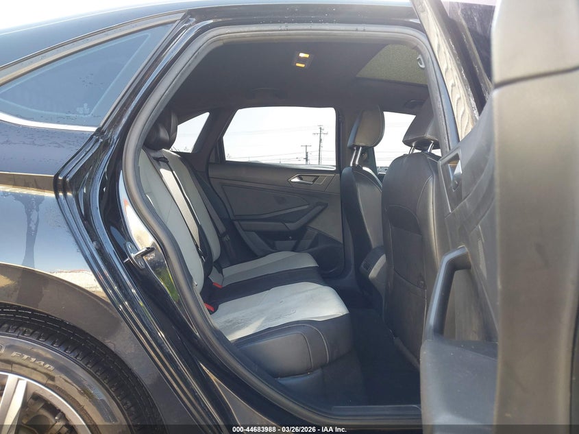 2020 VOLKSWAGEN JETTA 1.4T R-LINE/1.4T S/1.4T SE — Photo 8