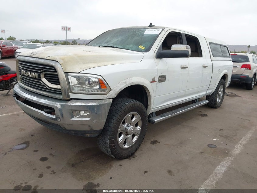 Vin: 3c6ur5pl0jg382572, lot: 45181343, ram 2500 longhorn  4x4 6'4 box 20182