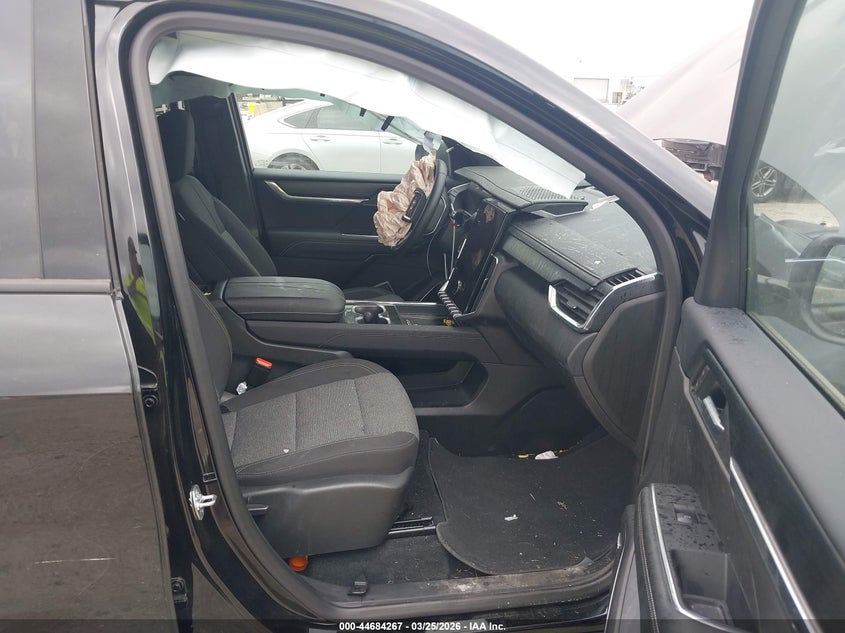 2025 GMC Acadia - widok 5